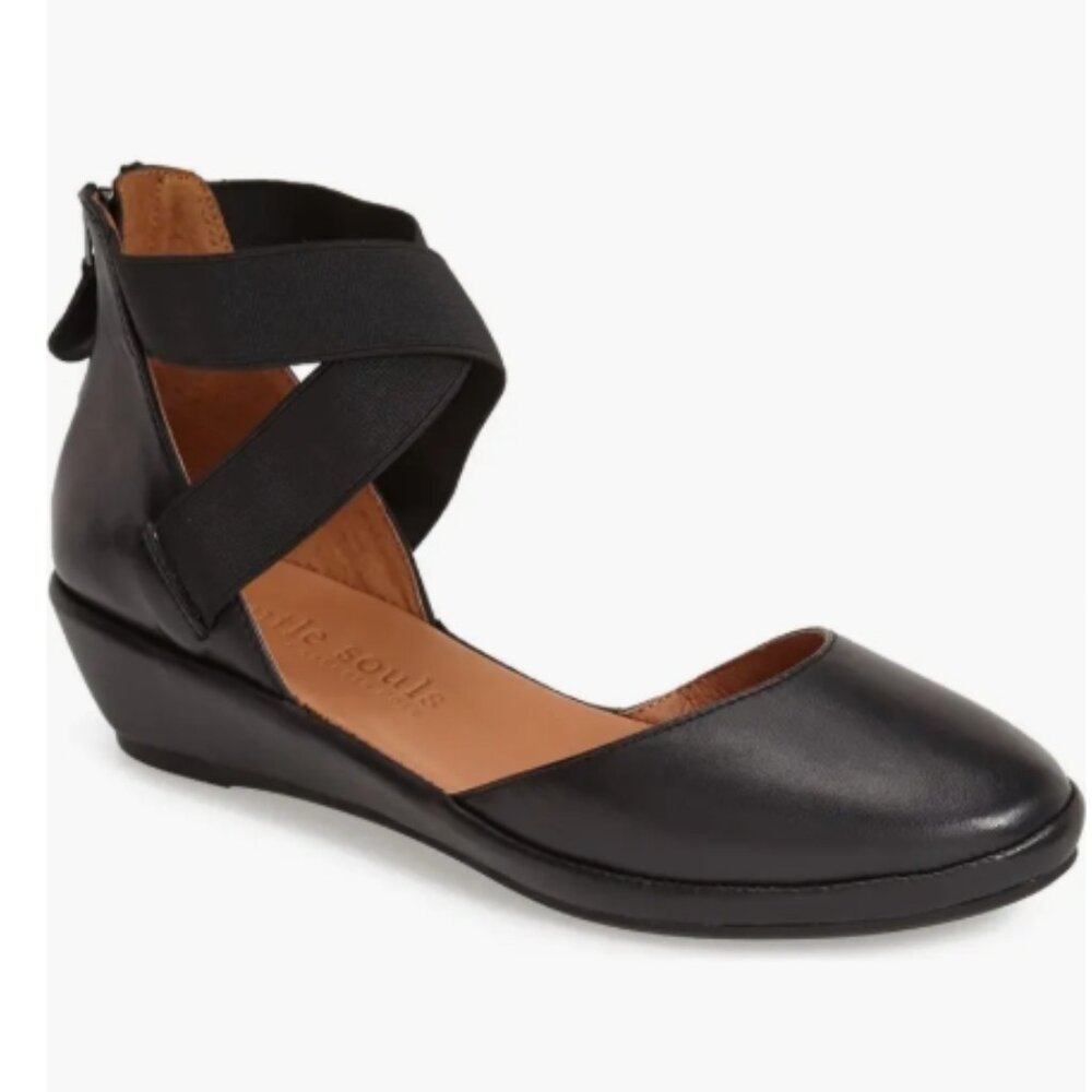 NWOT Gentle Souls - Signature Noa Elastic Strap d'Orsay Sandal, black, 9.5